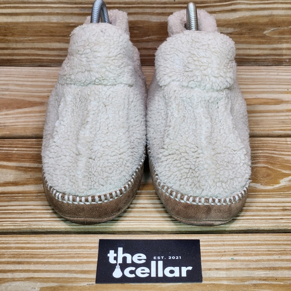 LLBean Little Girls 3-4 Slippers Slip On Ivory Fleece Ankle Bootie Slipper Shoes - Picture 2 of 8